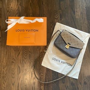 Brand New Louis Vuitton Pochette Métis Bag